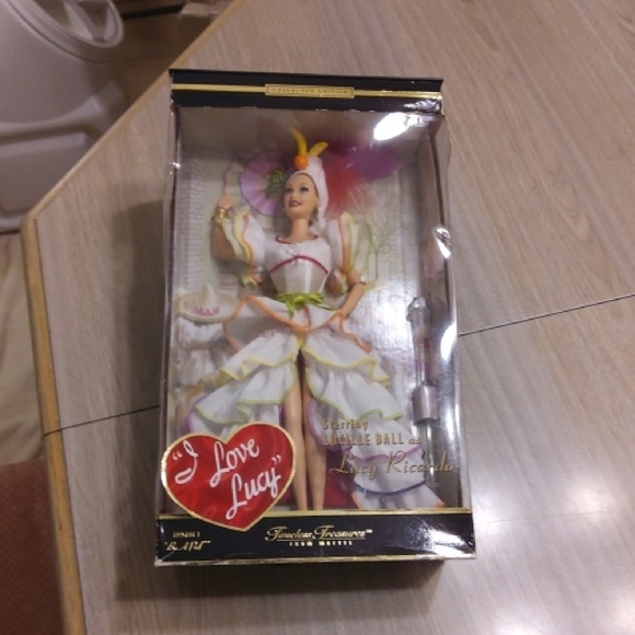 Mattel I Love Lucy Doll in White with Yellow Accents - Picture 3 of 9